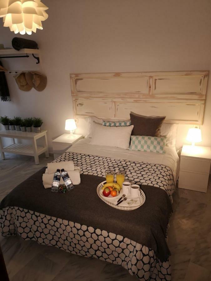 Gigantes Apartment Malaga Bagian luar foto